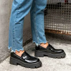 Mocassins NOIR Femme Motif Vernis A Enfiler